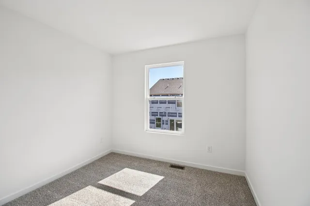 $312,990 | 907 Briar Gln Court, Hampshire, IL 60140