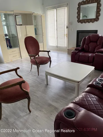 $2,100 | 96 Cedar Avenue, Unit 1, Long Branch, NJ 07740