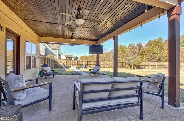 $535,000 | 11 Summerfield Drive, Senoia, GA 30276