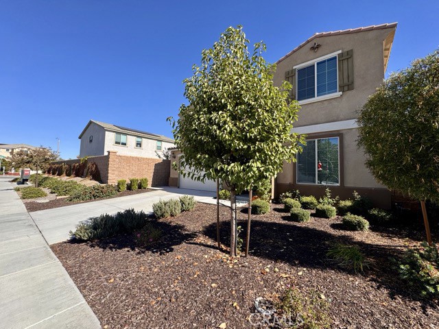 34110 Big Sur Drive Murrieta, CA 92563 - Photo 4 of 58 a outdoor space with plants