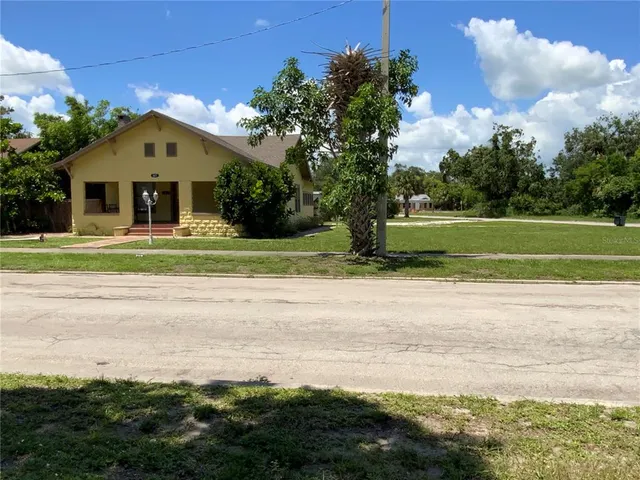 $950,000 | 606 East Oak Street, Arcadia, FL 34266