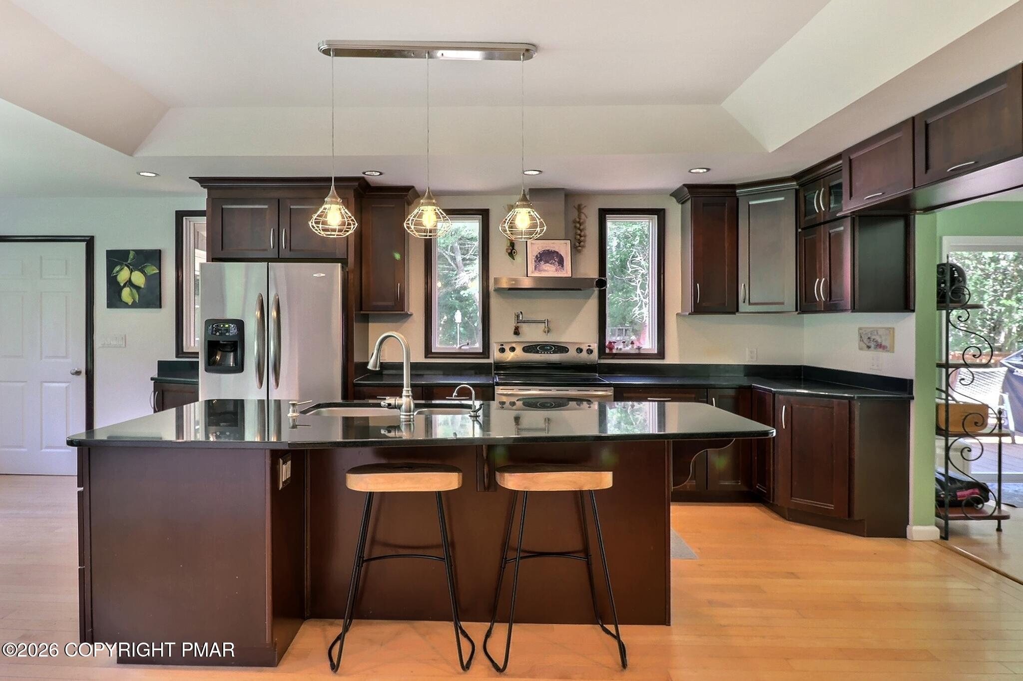 787 Polk Valley Road Stroudsburg, PA 18360 - Photo 39 of 99 Kitchen