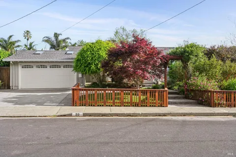 $1,350,000 | 30 Rollingwood Drive, San Rafael, CA 94901