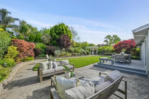 $1,350,000 | 30 Rollingwood Drive, San Rafael, CA 94901