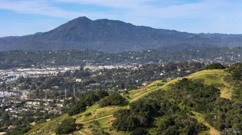 $1,350,000 | 30 Rollingwood Drive, San Rafael, CA 94901