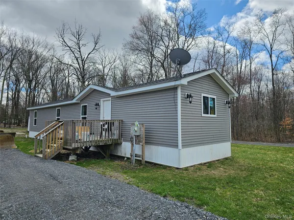 $2,650 | 334 Fair Oaks Road, Middletown, NY 10940