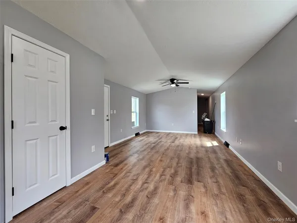 $2,650 | 334 Fair Oaks Road, Middletown, NY 10940