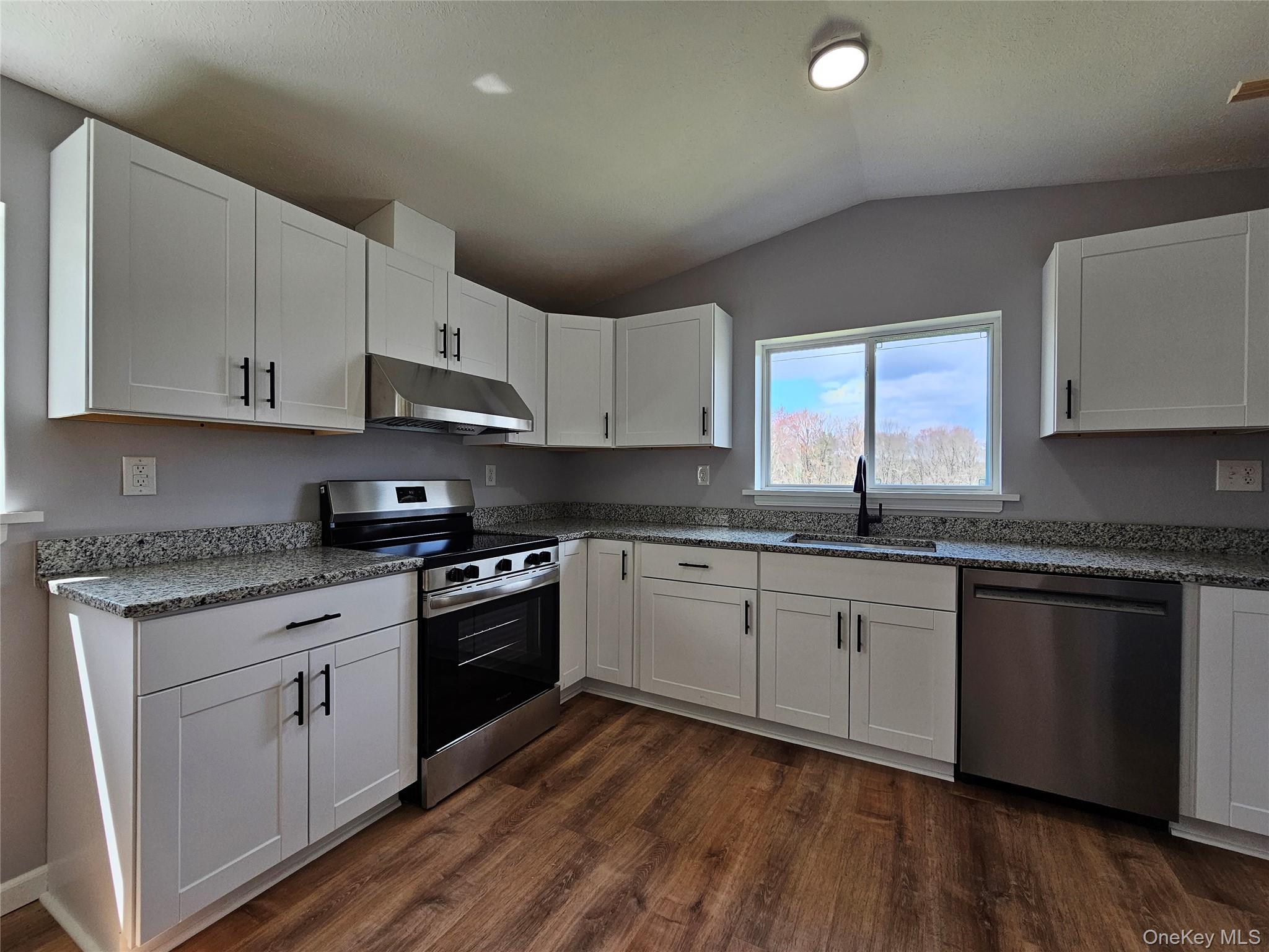 334 Fair Oaks Road Middletown, NY 10940 - Photo 10 of 22