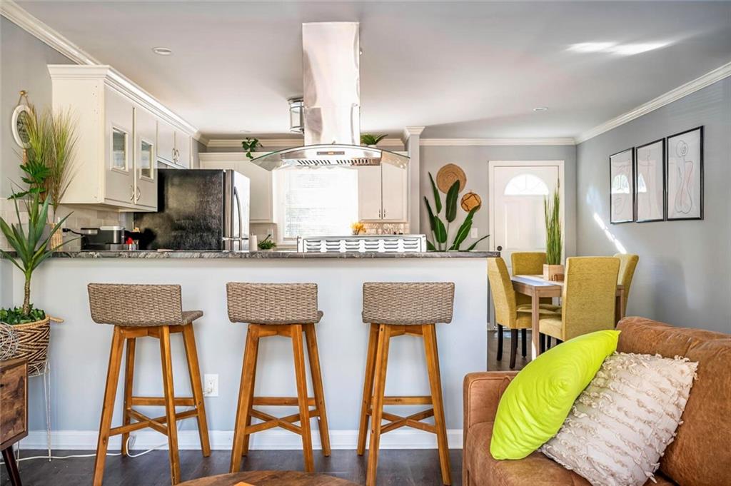 3222 Jamaica Road Northwest Atlanta, GA 30318 - Photo 3 of 30