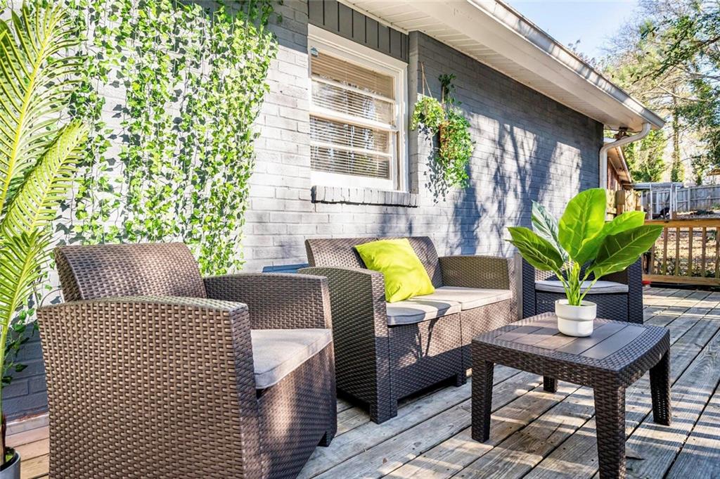 3222 Jamaica Road Northwest Atlanta, GA 30318 - Photo 8 of 30