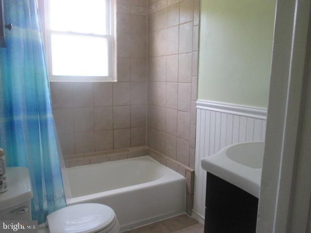 1411 Lawrence Road Havertown, PA 19083 - Photo 22 of 47 BATH