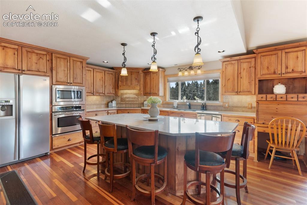 2809 Edlowe Road Woodland Park, CO 80863 - Photo 2 of 42 Kitchen