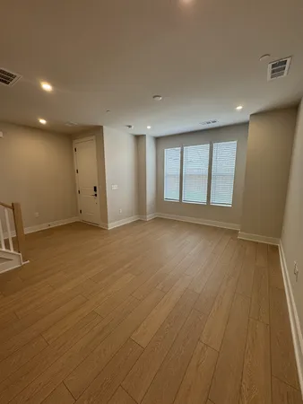 $2,900 | 814 42nd Avenue North, Nashville, TN 37209