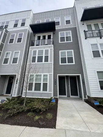 $2,900 | 814 42nd Avenue North, Nashville, TN 37209