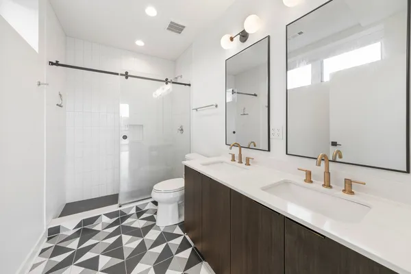 $3,350 | 1801 West Grand Avenue, Unit 405, Chicago, IL 60622