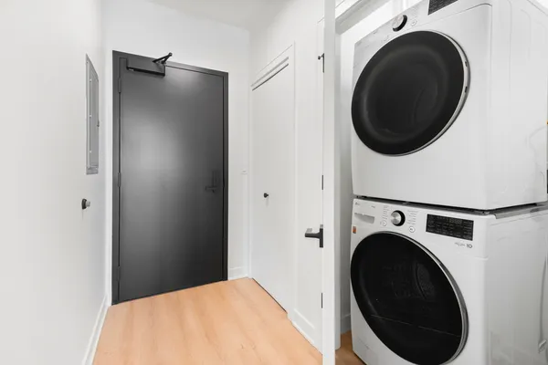 $3,350 | 1801 West Grand Avenue, Unit 405, Chicago, IL 60622