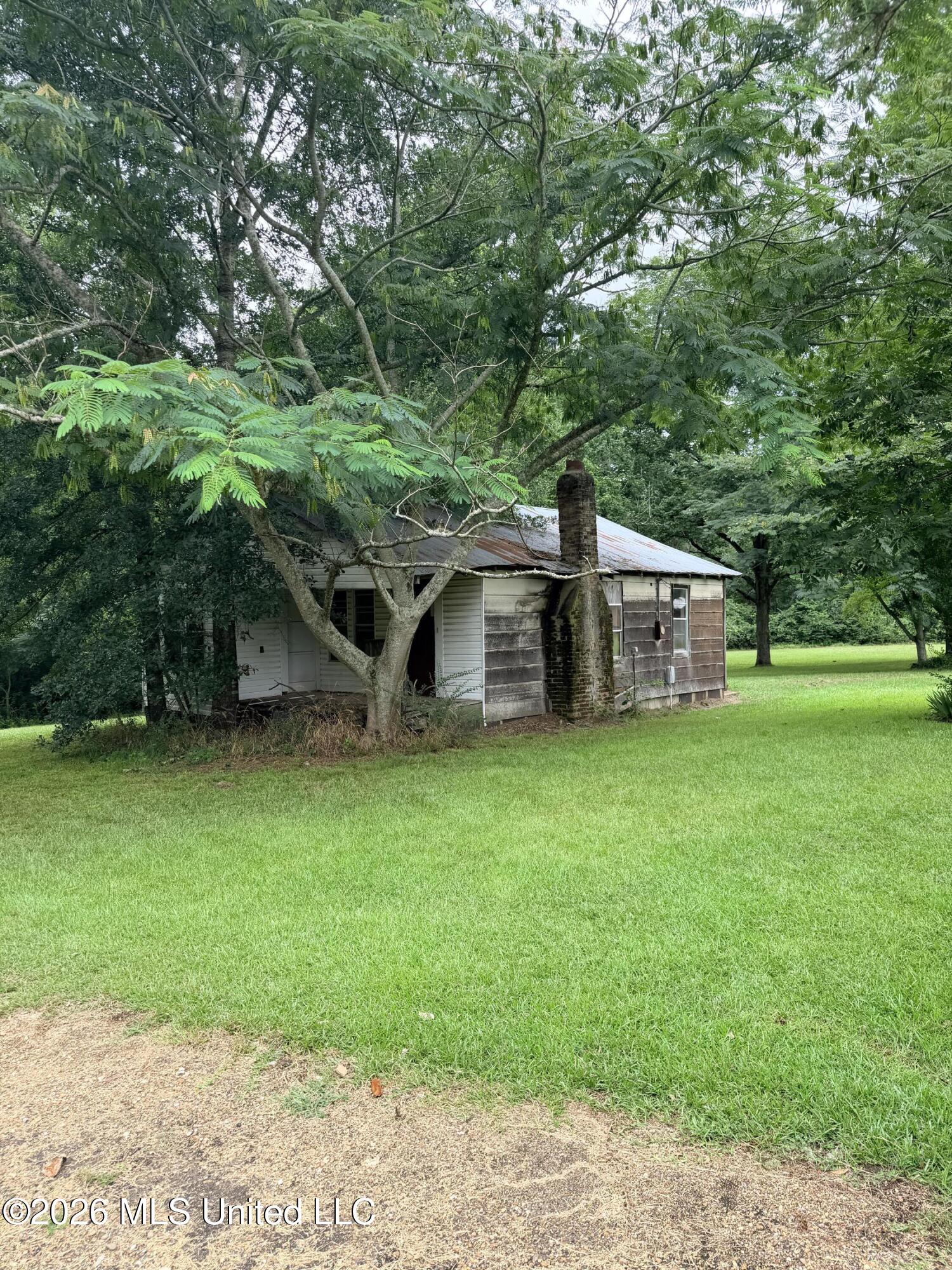 1117 Montgomery Lane Wesson, MS 39191 - Photo 6 of 62 IMG_6686