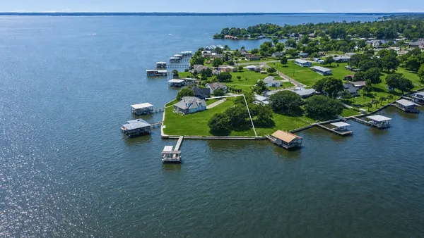 $1,200,000 | 237 Vivian Road, Onalaska, TX 77360