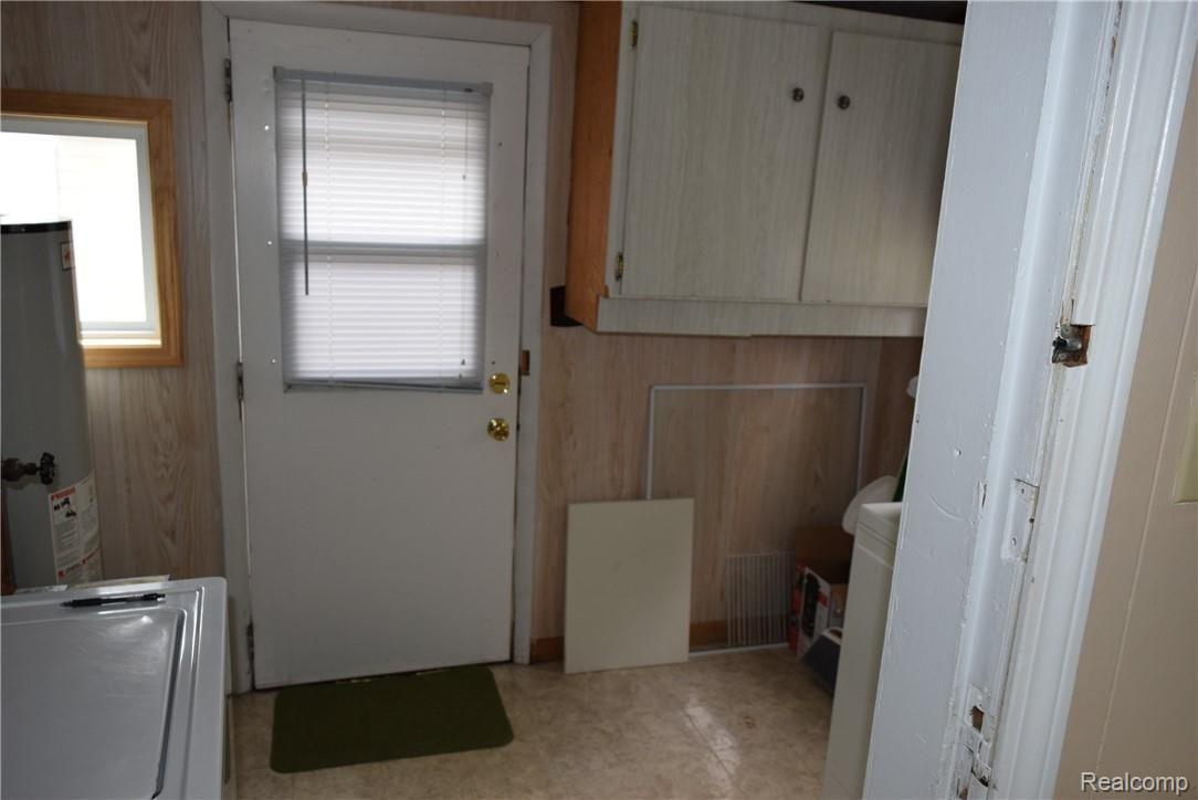 175 South Ridge Street Port Sanilac, MI 48469 - Photo 6 of 8 Laundry