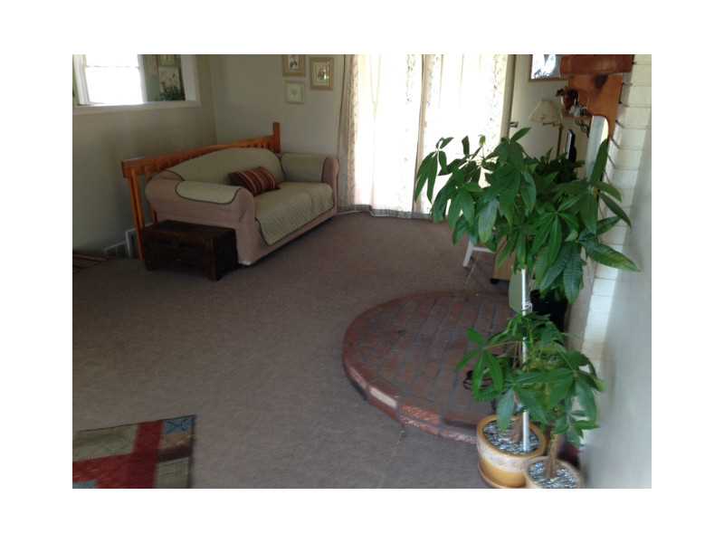 115 Baldwin Road Warwick, RI 02886 - Photo 12 of 17 Den/Family/Great Room.