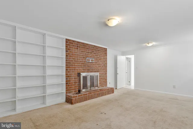 $445,000 | 211 Prenton Street, Upper Marlboro, MD 20774