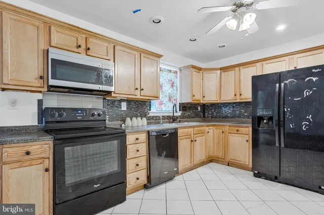 $445,000 | 211 Prenton Street, Upper Marlboro, MD 20774