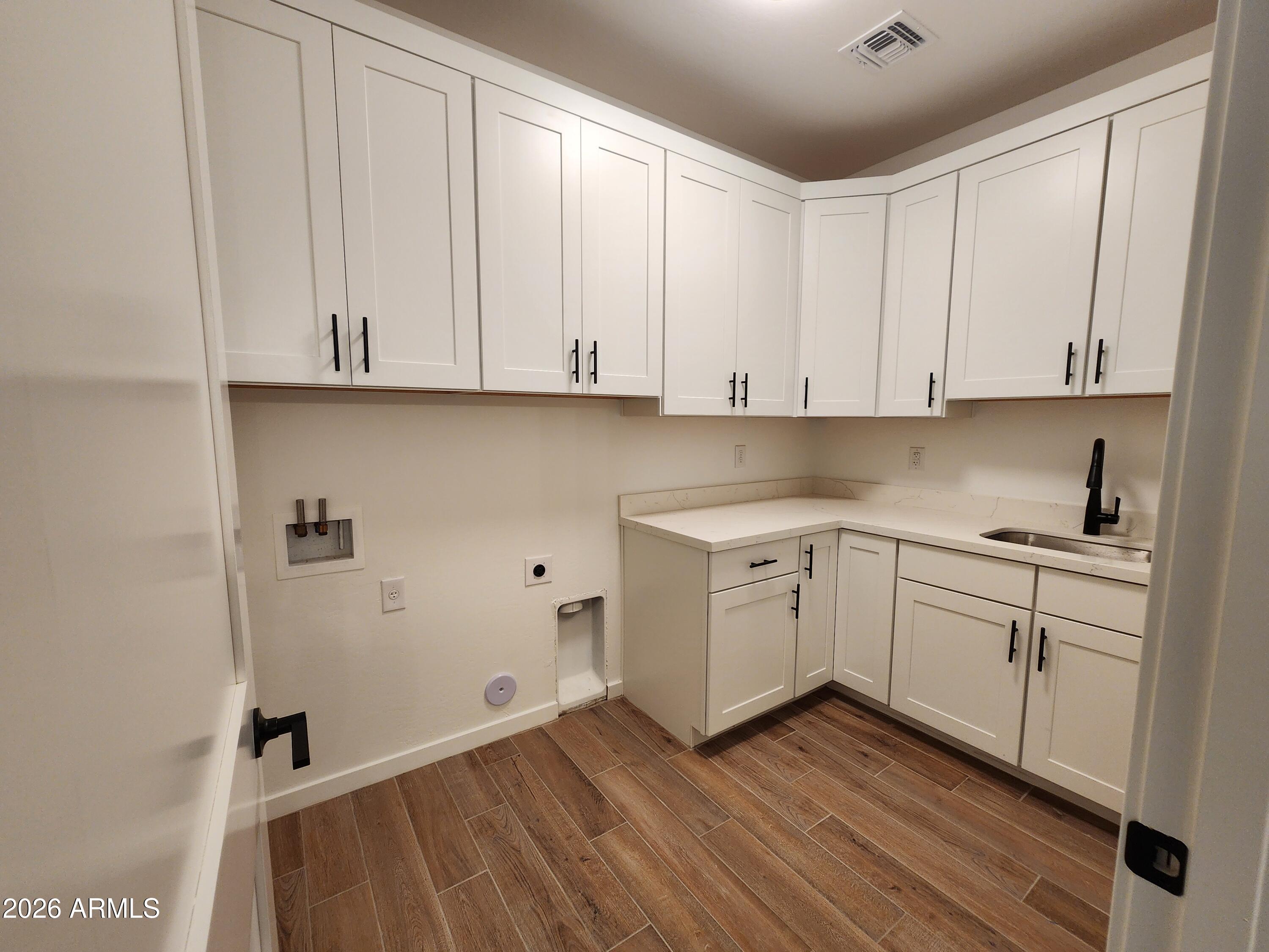 1864 East New River Road Phoenix, AZ 85086 - Photo 16 of 16 LAUNDRY