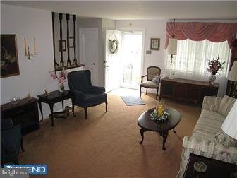 840 Colwell Road Swarthmore, PA 19081 - Photo 2 of 12 Living Room