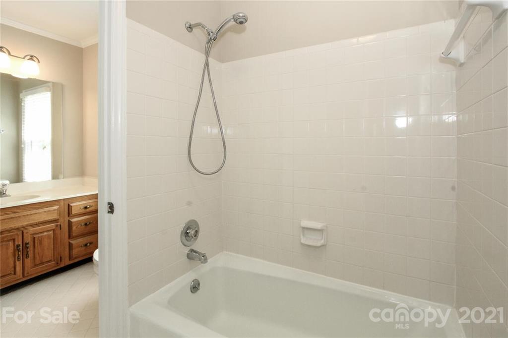 2437 Hamilton Mill Road Charlotte, NC 28270 - Photo 25 of 36 Gallery Image 25