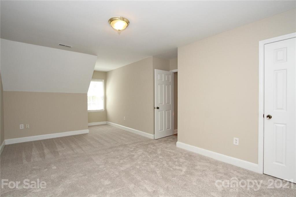 2437 Hamilton Mill Road Charlotte, NC 28270 - Photo 28 of 36 Gallery Image 28