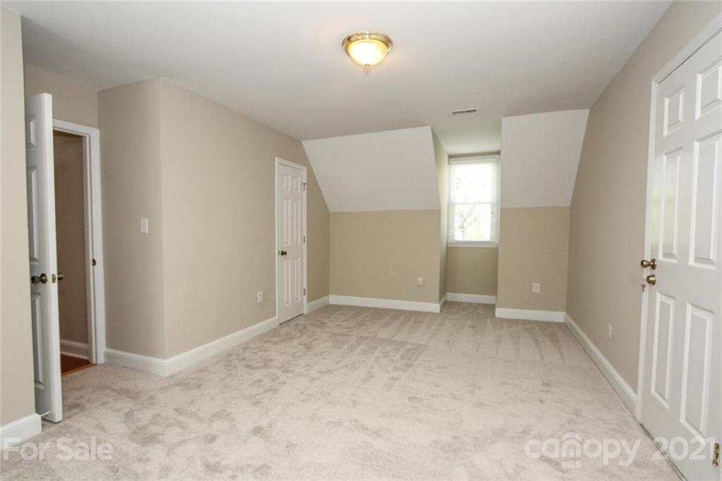 2437 Hamilton Mill Road Charlotte, NC 28270 - Photo 29 of 36 Gallery Image 29