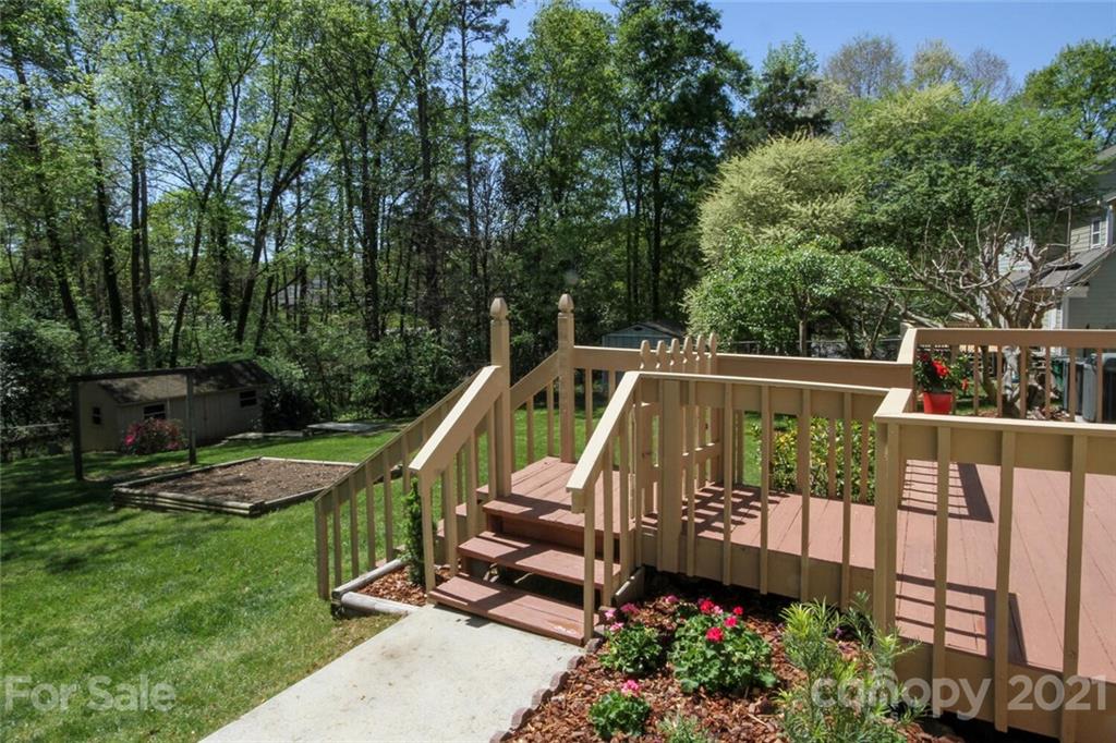 2437 Hamilton Mill Road Charlotte, NC 28270 - Photo 32 of 36 Gallery Image 32