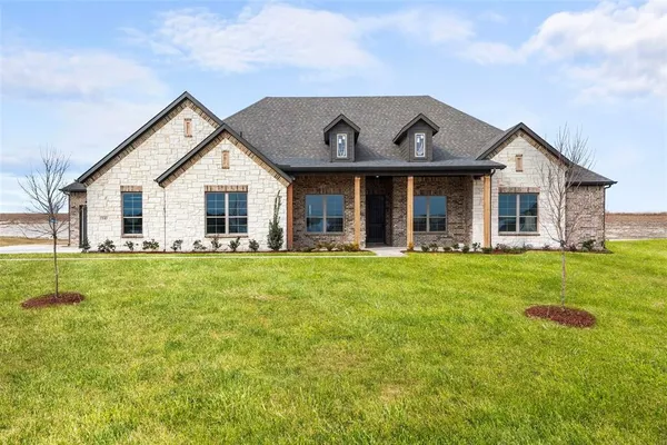 $619,903 | 140 Lila Lake Drive, Waxahachie, TX 75165