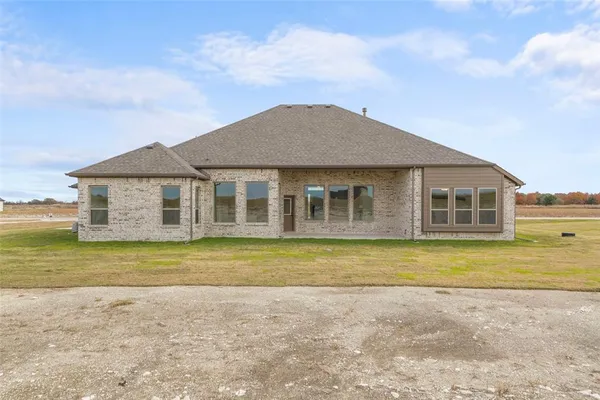 $619,903 | 140 Lila Lake Drive, Waxahachie, TX 75165