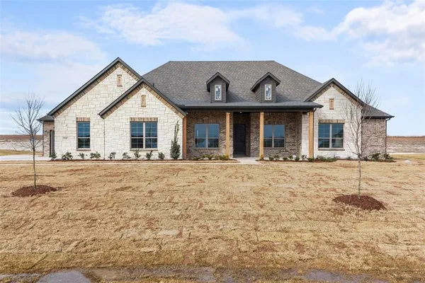 $619,903 | 140 Lila Lake Drive, Waxahachie, TX 75165