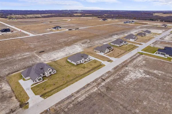 $619,903 | 140 Lila Lake Drive, Waxahachie, TX 75165