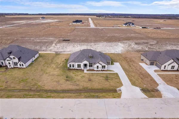 $619,903 | 140 Lila Lake Drive, Waxahachie, TX 75165