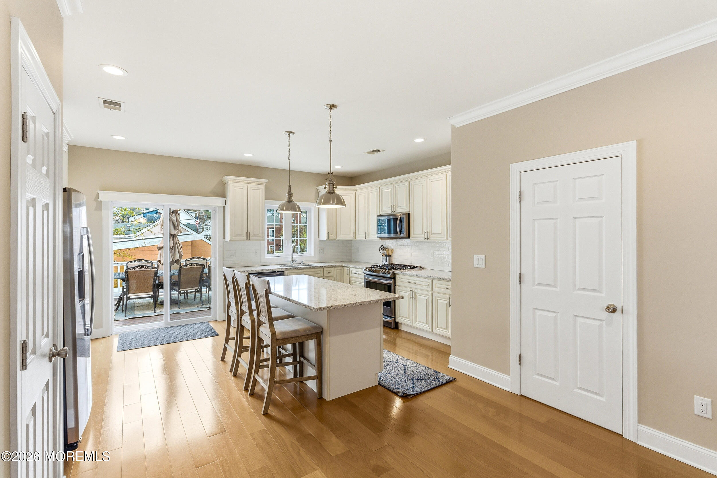 15 4th Street Highlands, NJ 07732 - Photo 9 of 36 017