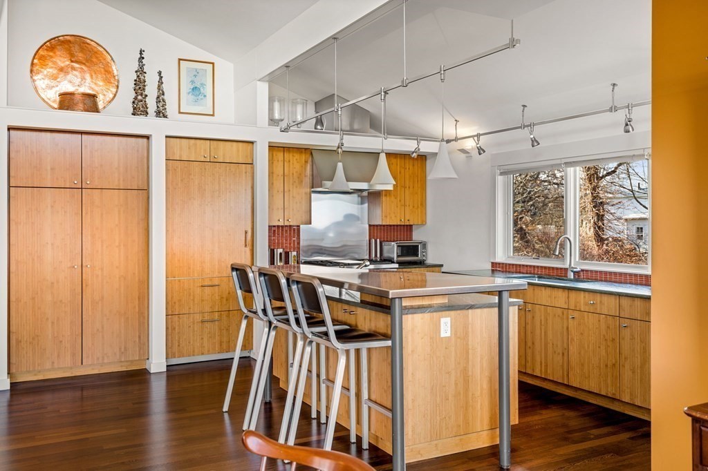 6 Ships Bell Road Gloucester, MA 01930 - Photo 11 of 41 Gallery Image 11