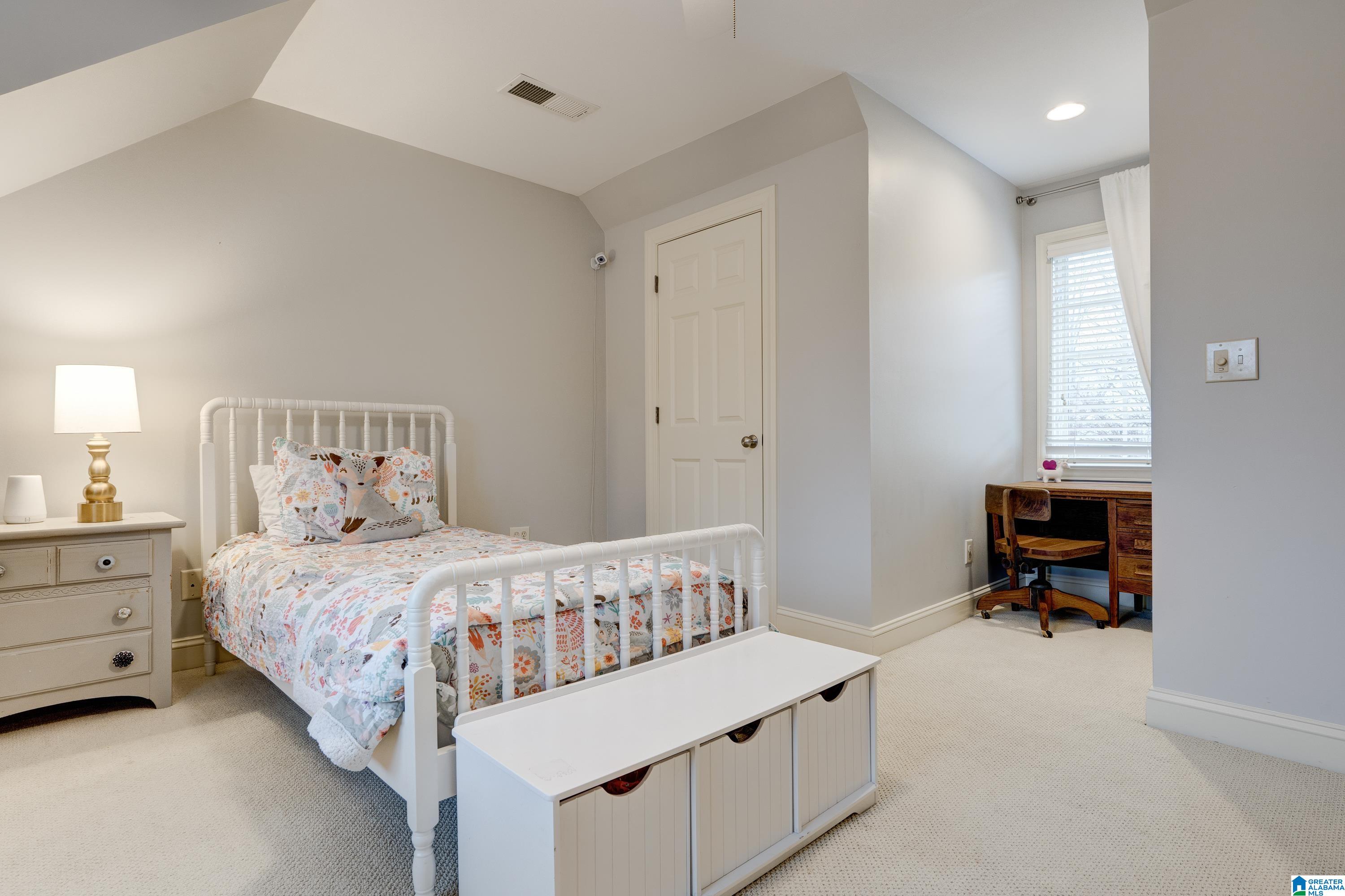1810 Kensington Road Birmingham, AL 35209 - Photo 35 of 49
