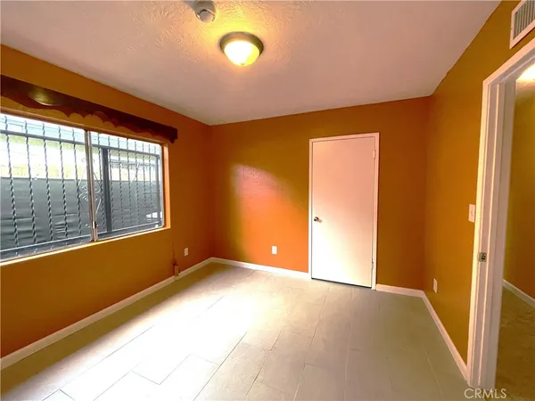 $1,800 | 10802 Grape Street, Los Angeles, CA 90059