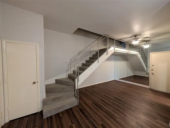 $1,595 | 2921 Shelby Avenue, Dallas, TX 75219