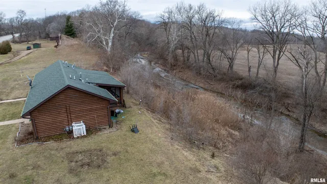 $149,900 | 215 West Valleyview Drive, Canton, IL 61520