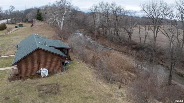 $149,900 | 215 West Valleyview Drive, Canton, IL 61520