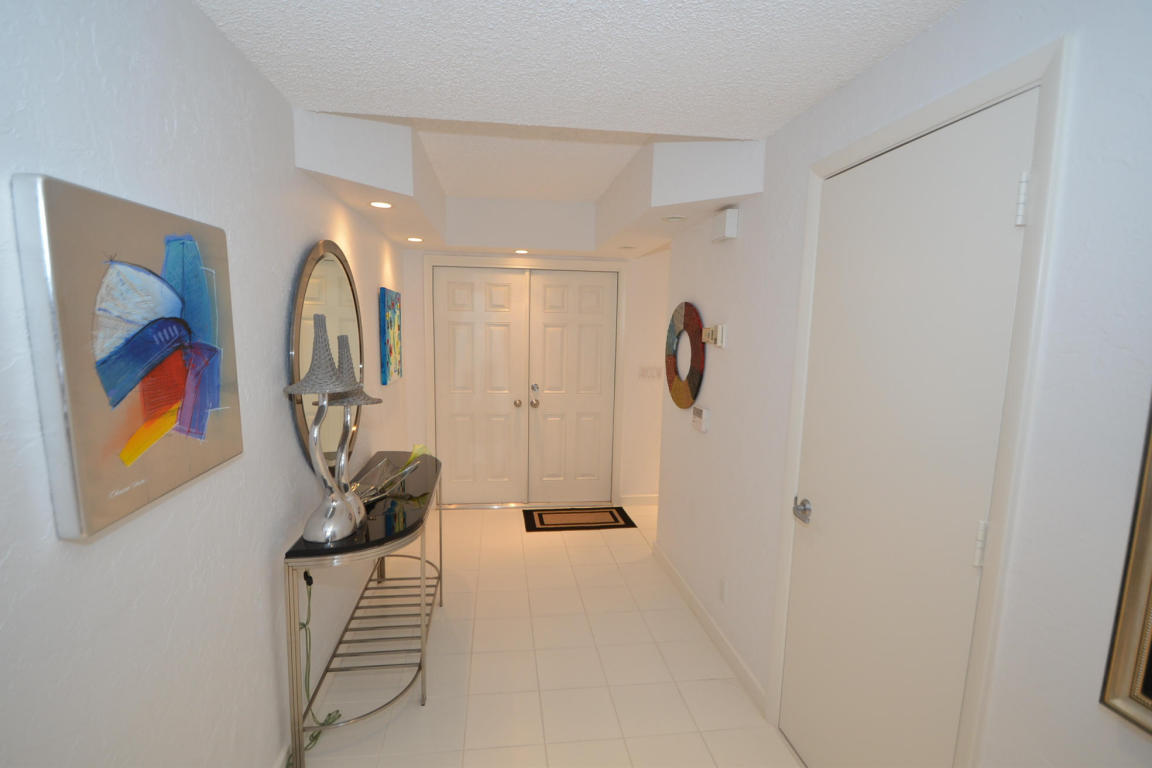 20087 Waters Edge Drive, Unit 202 Boca Raton, FL 33434 - Photo 4 of 37 #4