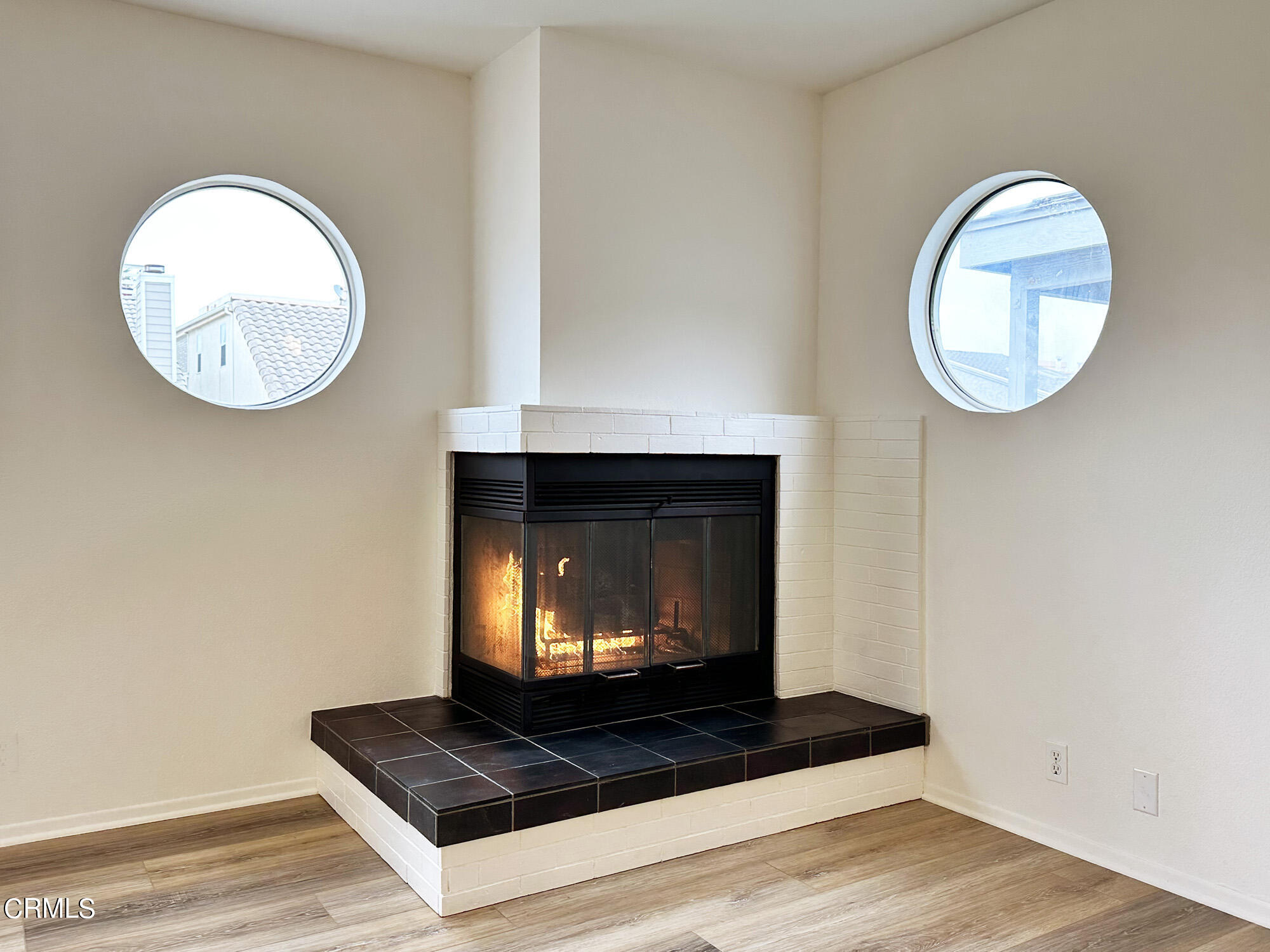 356 Highland Drive Oxnard, CA 93035 - Photo 5 of 26 an outdoor space with fireplace