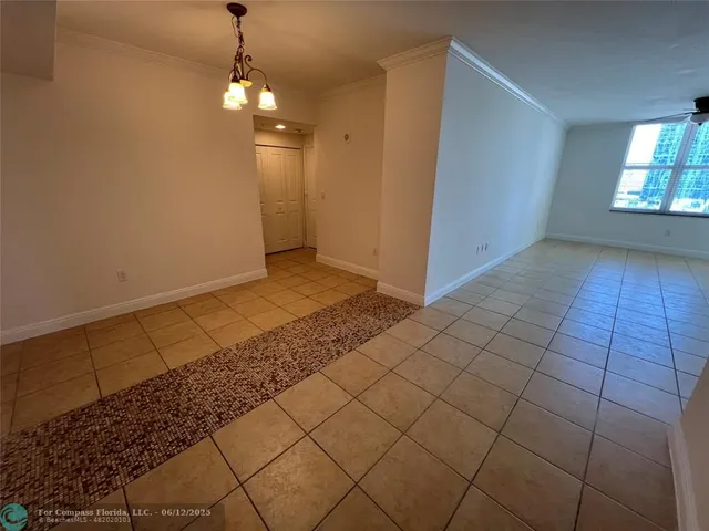 $2,900 | 511 Southeast 5th Avenue, Unit 911, Fort Lauderdale, FL 33301