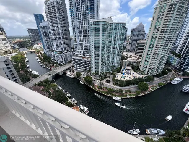 $2,900 | 511 Southeast 5th Avenue, Unit 911, Fort Lauderdale, FL 33301