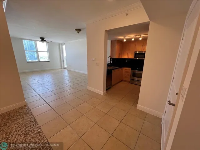 $2,900 | 511 Southeast 5th Avenue, Unit 911, Fort Lauderdale, FL 33301