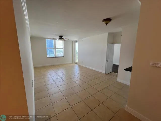 $2,900 | 511 Southeast 5th Avenue, Unit 911, Fort Lauderdale, FL 33301